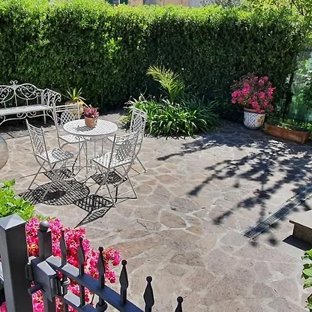 Il Giardino In Citta B&B 라스페치아